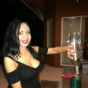 Meet your Posher, Asha